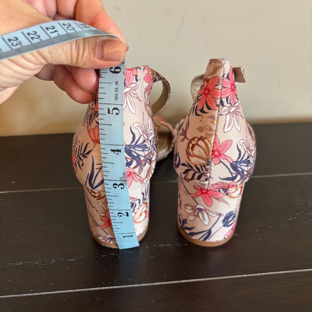 SERRA | Floral Block Heels | Ankle Strap | Sandal | Women's Size 7 - Picture 8 of 10